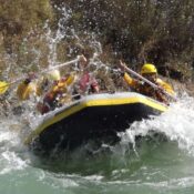 River trekking και rafting στον Εύηνο: Μοναδική εμπειρία στη φύση