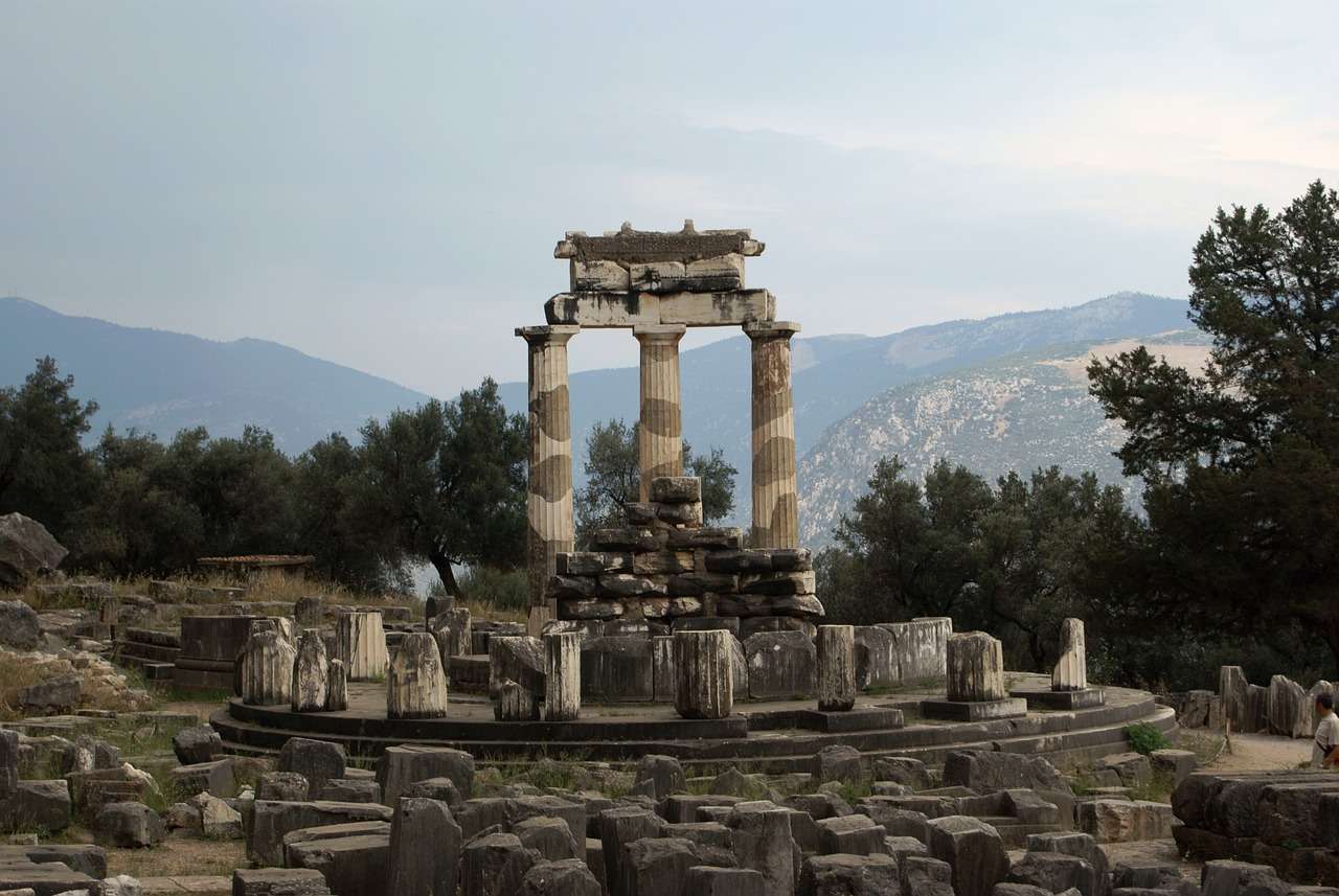 Εκδρομή από τη Ναύπακτο στους Δελφούς Εκδρομή από τη Ναύπακτο στους Δελφούς